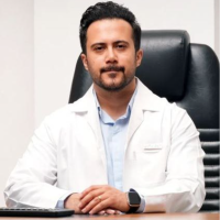 تصویر دکتر حسین رونقی